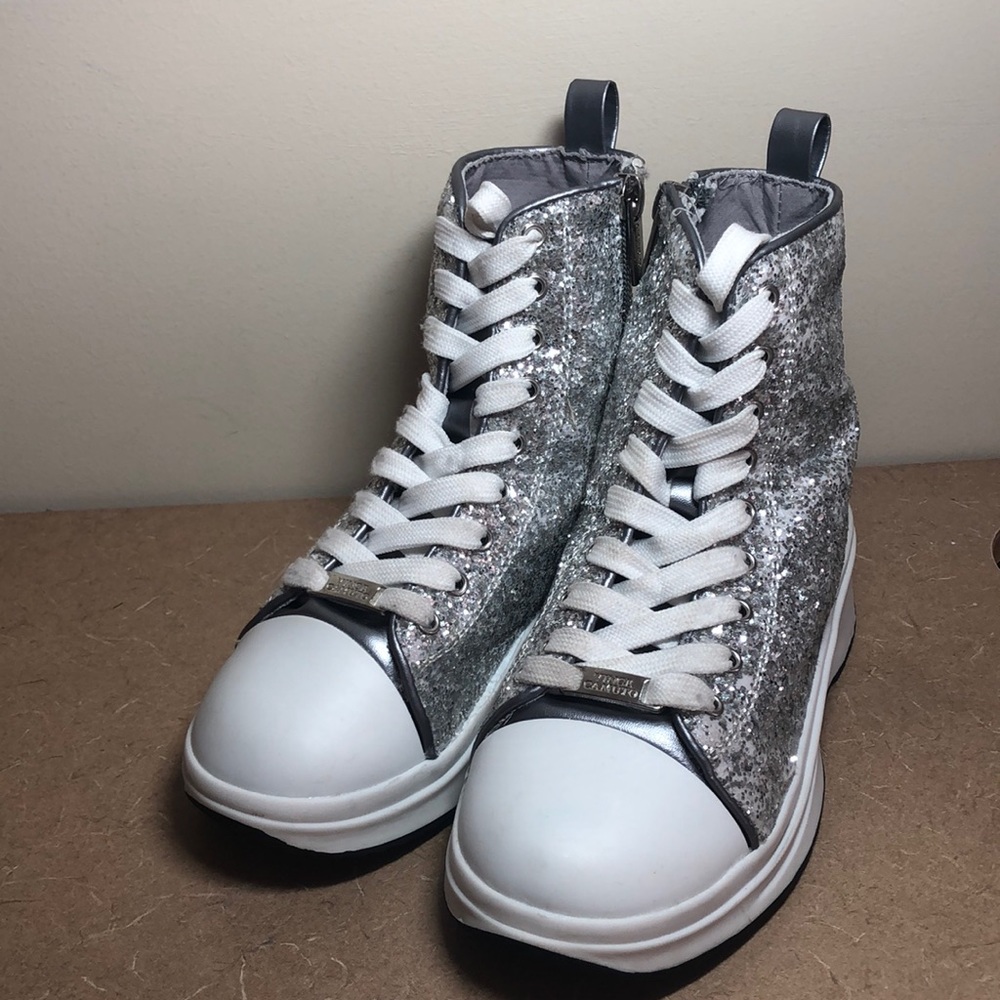 Vince Camuto Kids Silver Glitter Hightops Size 1.